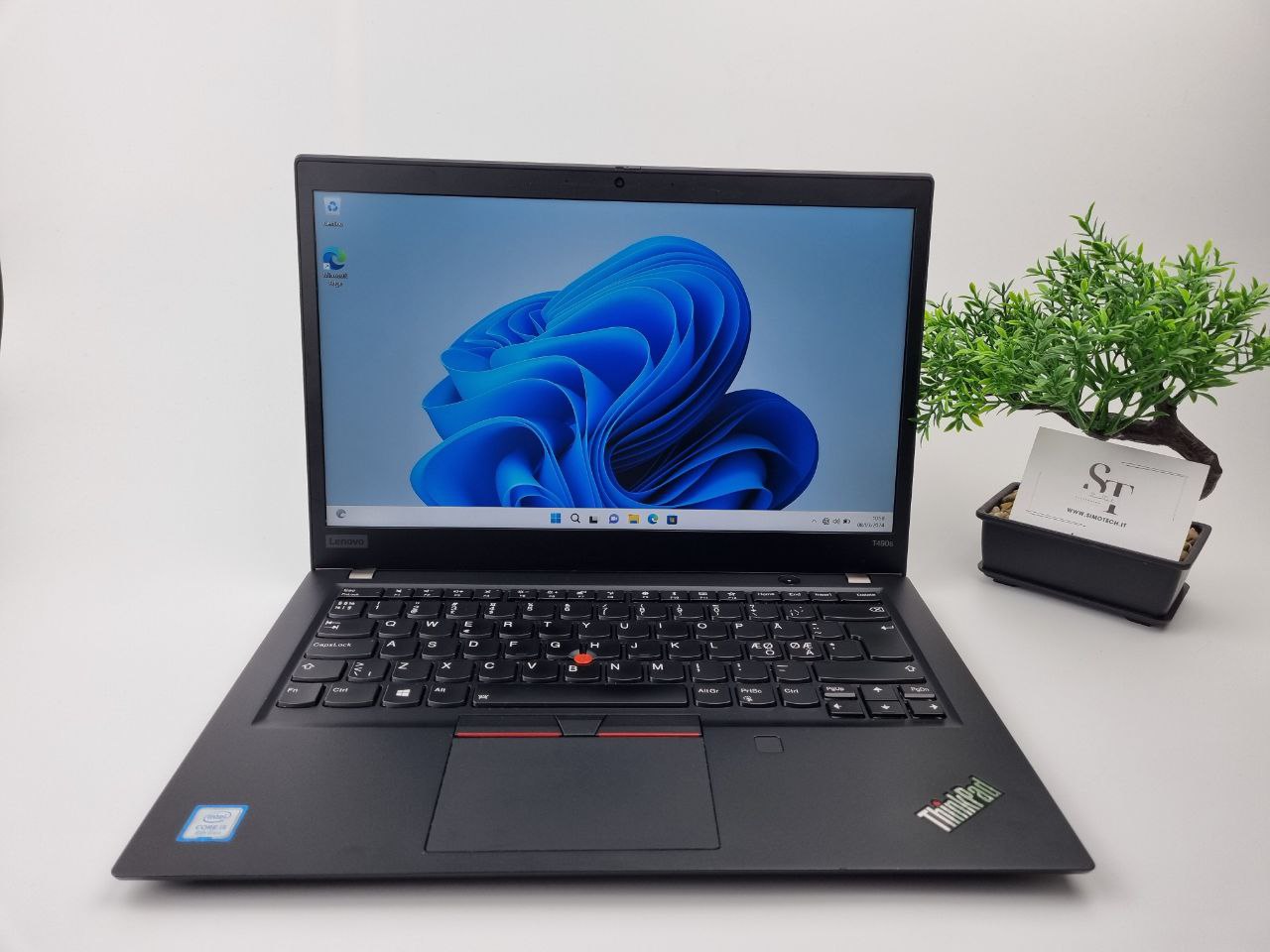 LENOVO THINKPAD T490S i5-8265U 8RAM 256SSD