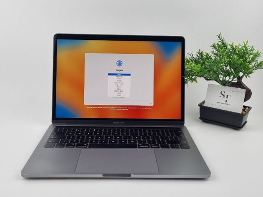 ✅APPLE MACBOOK PRO 13" 2019✅CORE i7-OTTAVA GEN✅16GB RAM 256GB SSD✅TOUCH BAR✅-OTTIMO-