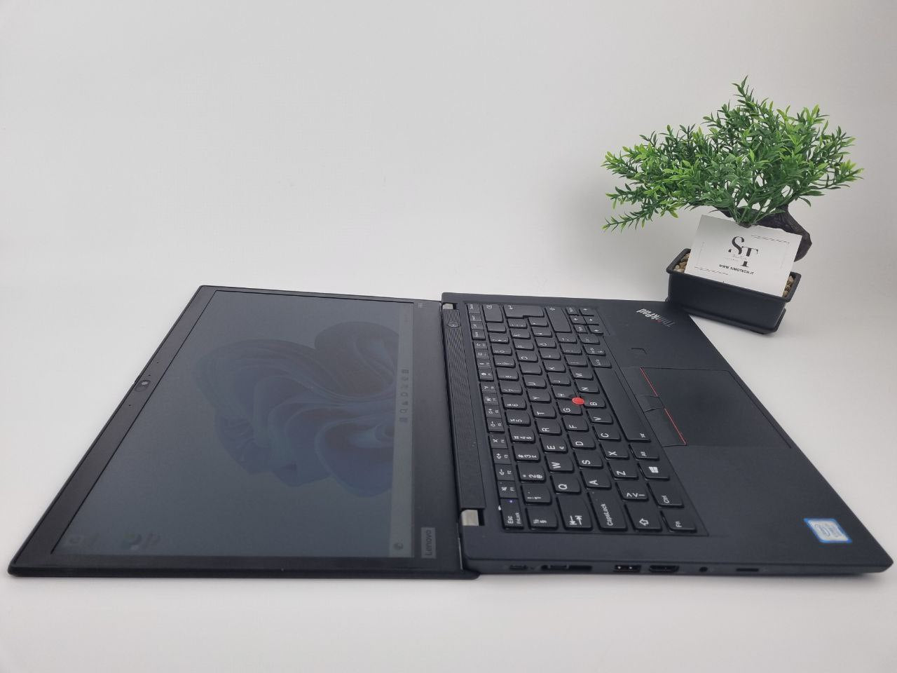 LENOVO THINKPAD T490 -TOUCH- 14" i7-8565U 16GB 256GB SSD