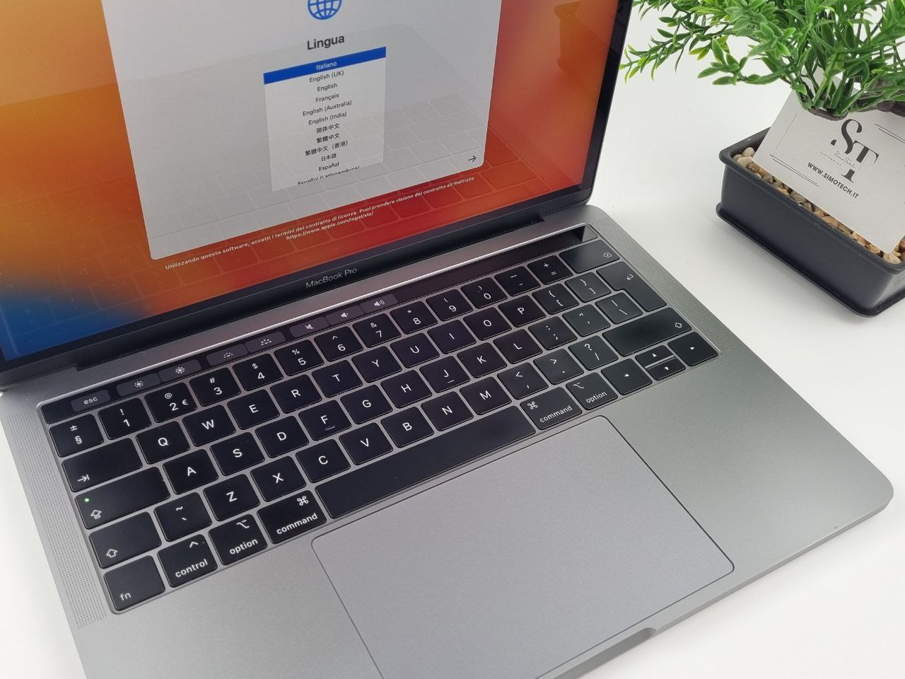 ✅APPLE MACBOOK PRO 13" 2019✅CORE i7-OTTAVA GEN✅16GB RAM 256GB SSD✅TOUCH BAR✅-OTTIMO-