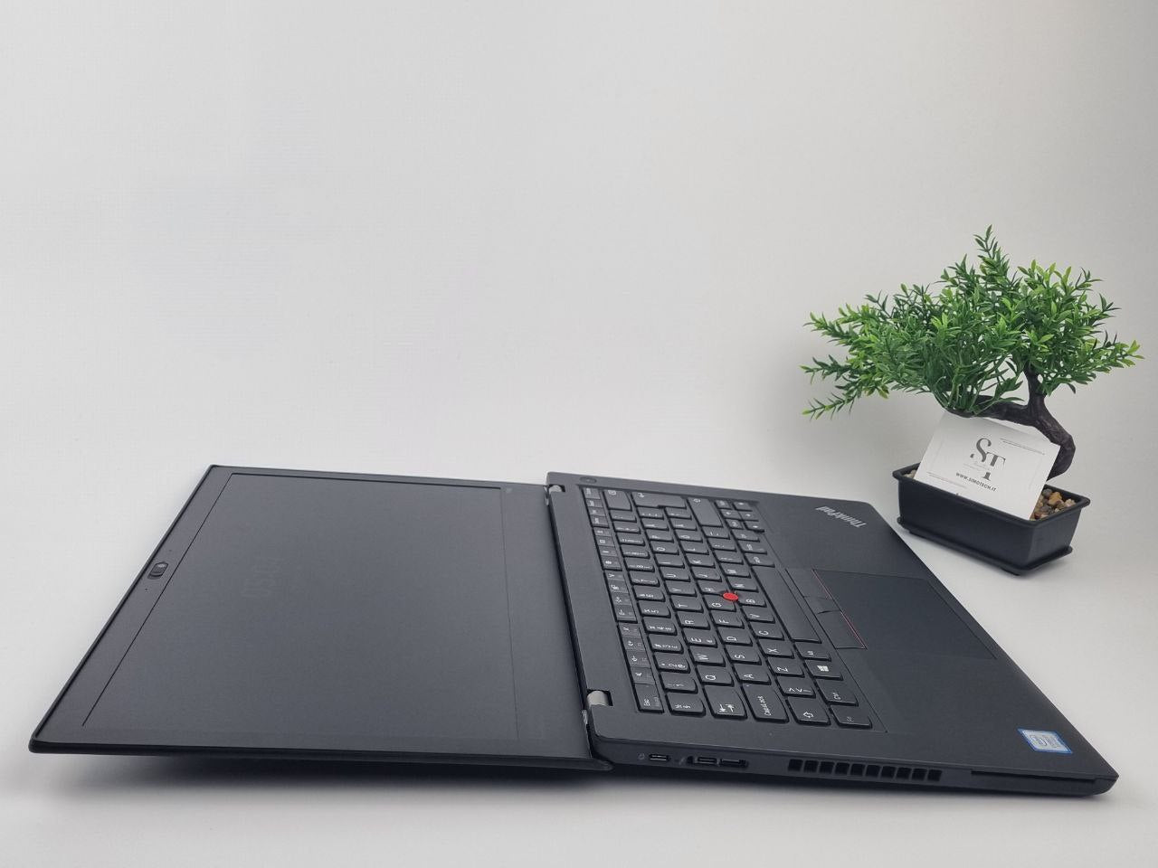 LENOVO THINKPAD T480 14" i7-8550U 16RAM 256SSD