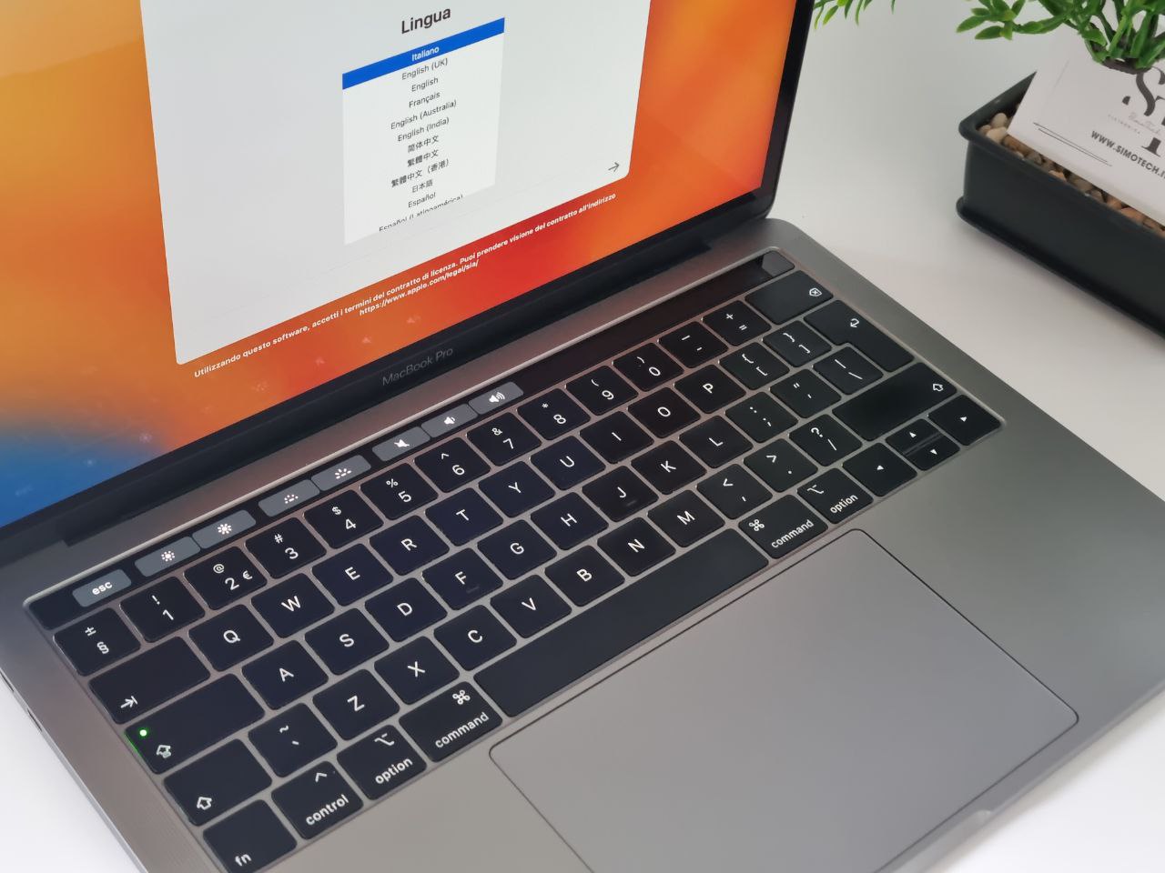 ✅APPLE MACBOOK PRO 13" 2019✅CORE i7-OTTAVA GEN✅16GB RAM 256GB SSD✅TOUCH BAR✅-OTTIMO-