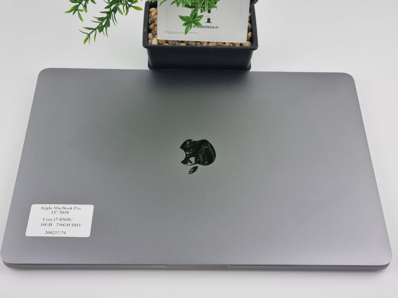 ✅APPLE MACBOOK PRO 13" 2019✅CORE i7-OTTAVA GEN✅16GB RAM 256GB SSD✅TOUCH BAR✅-OTTIMO-